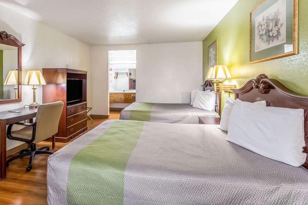 Rodeway Inn Santa Rosa Bilik gambar